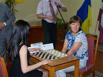 Розпочався матч за звання чемпіонки світу з міжнародних шашок Ткаченко – Голубєва