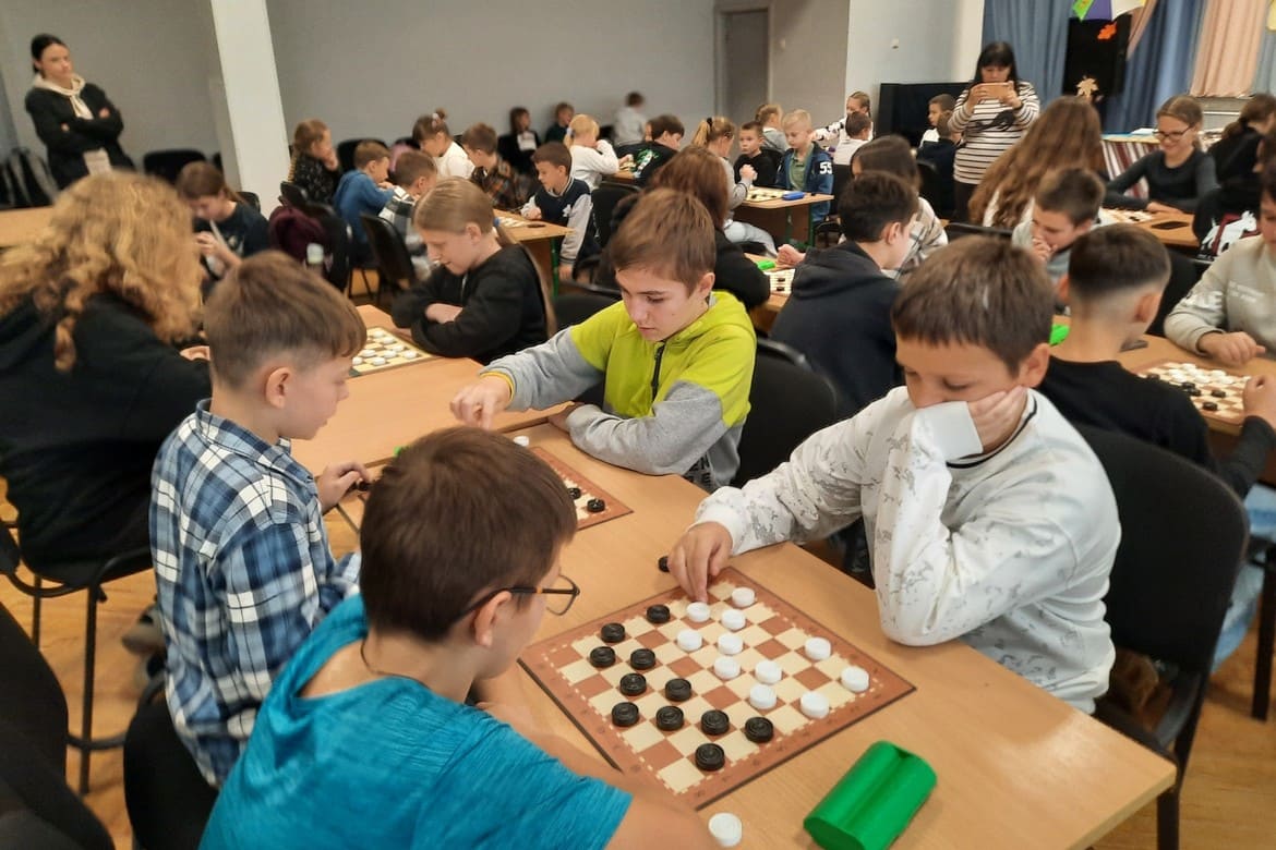 У Києві в шашки грали «Спортивні зірки ліцею»