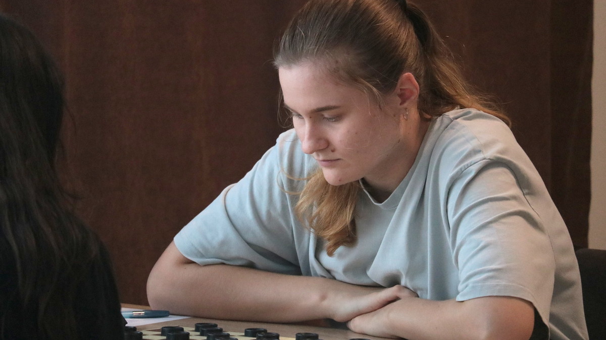 Альона Носарєва та Матвєй Колєсніков вибороли Кубок України – 2025 з шашок-100 (швидка гра)