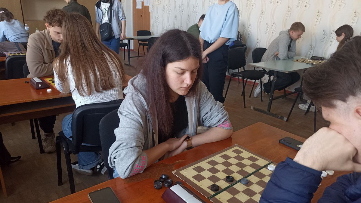 У Кам’янському відбувся традиційний турнір «Шашкова весна на Дніпробуді» серед студентів