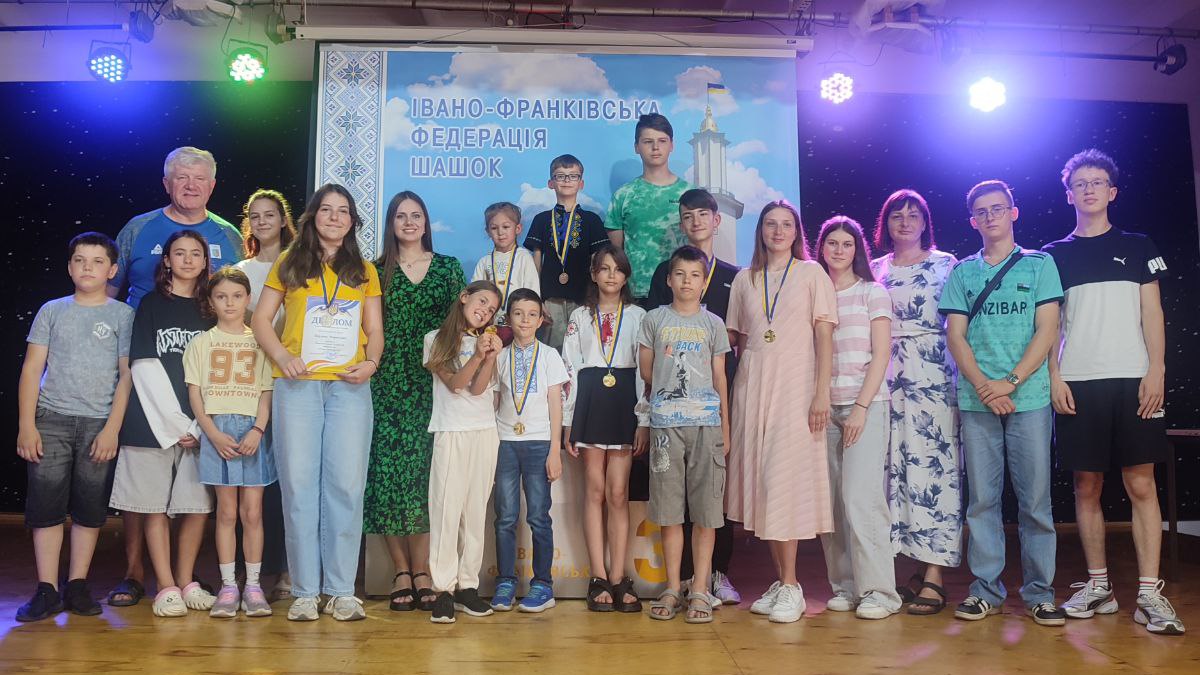 В Івано-Франківську завершилася класична частина молодіжного чемпіонату України – 2025 з шашок-100