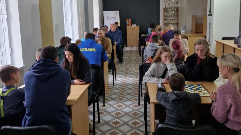 У Дніпрі відбувся сімейний шашковий турнір