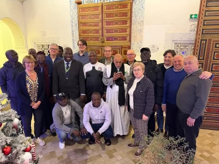 Дивна вечеря очільників міжнародних шашкових організацій FMJD та EDC з представницею окупаційної країни